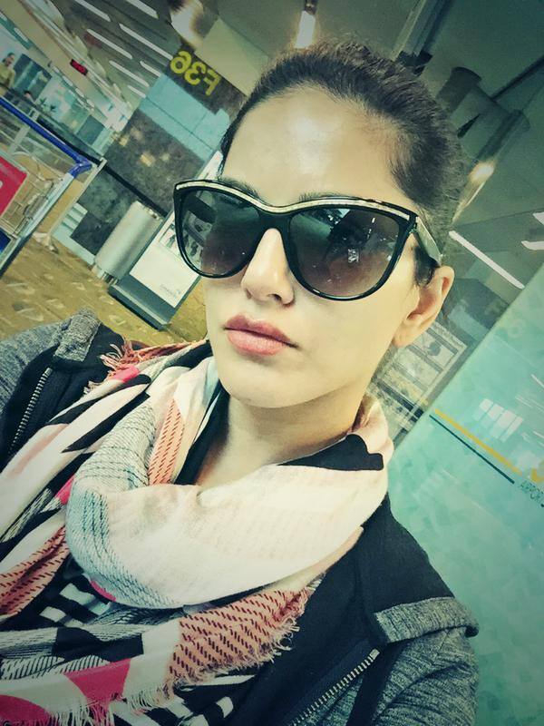 Sunny Leone -: Bored&waiting to start boarding!Heading back 2Malaysia 4 @KKLHtheFilm w/ @RamKapoor @evelyn_sharma @errolmarks &cast  -twitter