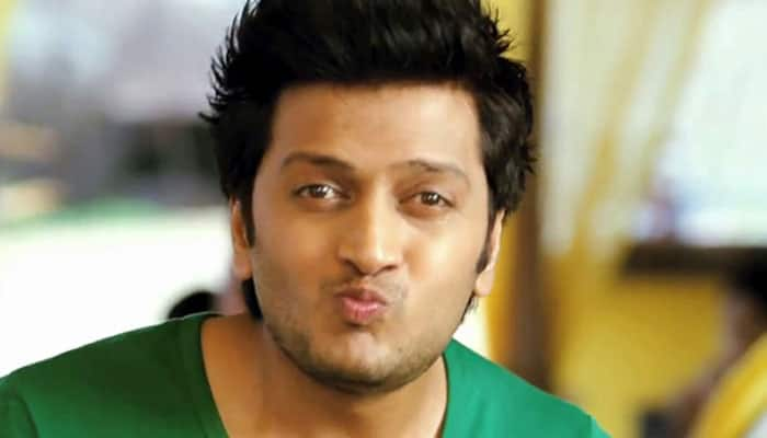 Aftab crowns Riteish legend of adult comedies