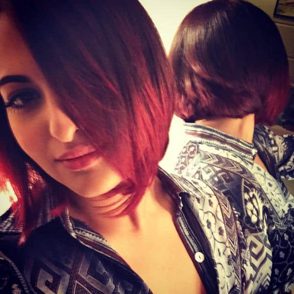 Sonakshi Sinha :- Gimme Red!!! -twitter