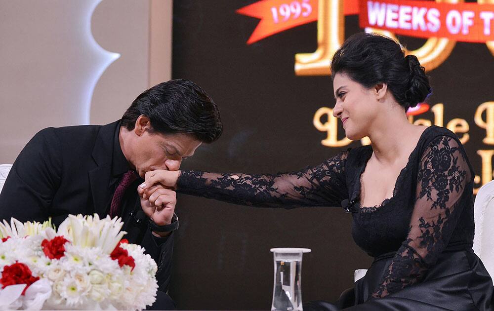 Shah Rukh Khan, Kajol celebrated 1000 weeks DDLJ