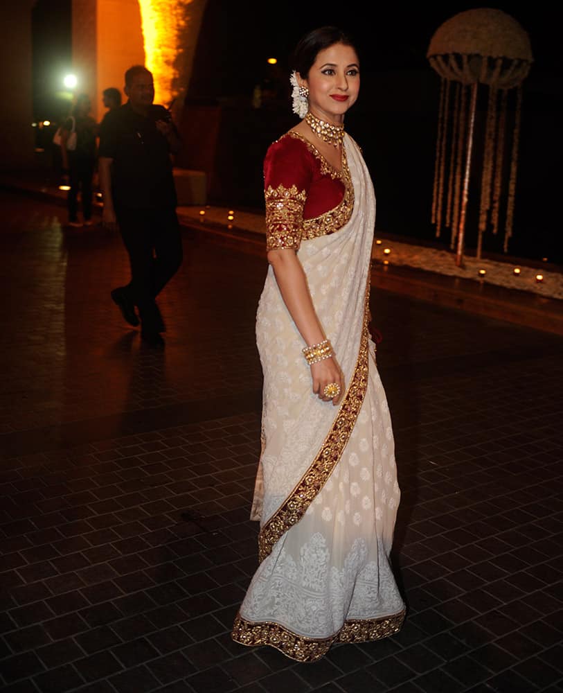 Urmila Matondkar during Riddhi Malhotra and Tejas Talwalkar marriage reception in Mumbai.- dna