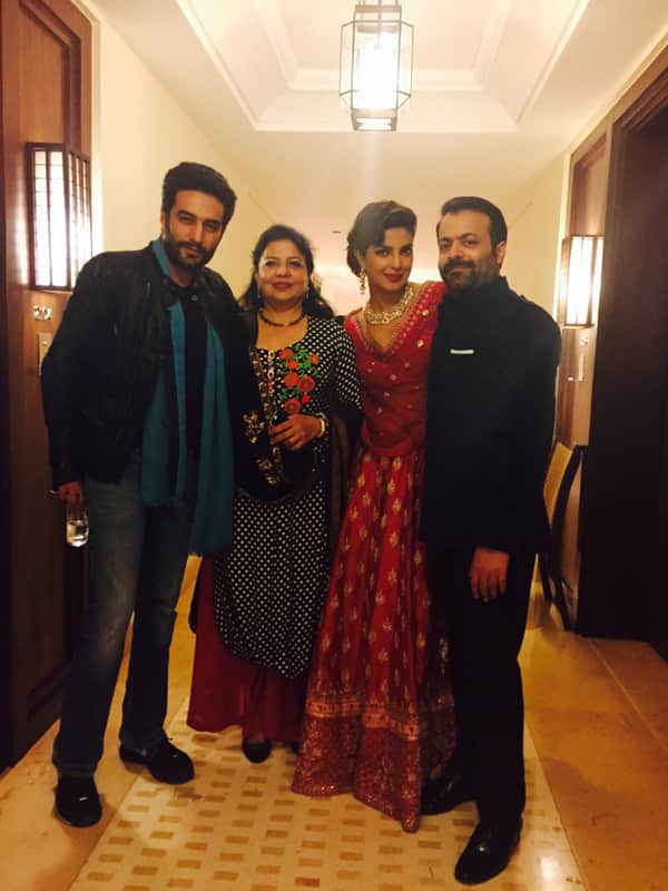 PRIYANKA :- Congratulations @Tarunmansukhani for Kabirs wedding!Epic nite!yay team Mansukhani! @ShekharRavjiani @VishalDadlani -twitter