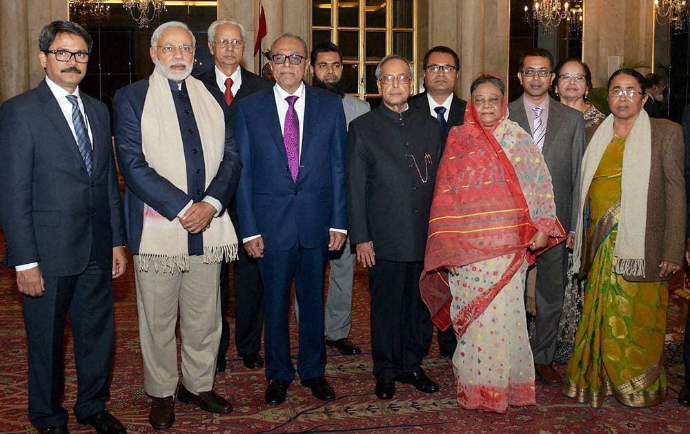 President Pranab Mukherjee, Bangladesh President M Abdul Hamid, his wife Rashida Khanam and Prime Minister Narendra Modi during a banquet hosted in the honor of Bangladesh President at Rashtrapati Bhavan in New Delhi.