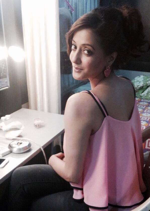 raima sen:- Sets of IKKN -twitter