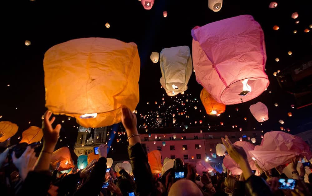 Paper lanterns are released as a part of Christmas festivities in Zagreb, Croatia.