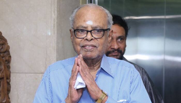 Veteran filmmaker K Balachander passes away