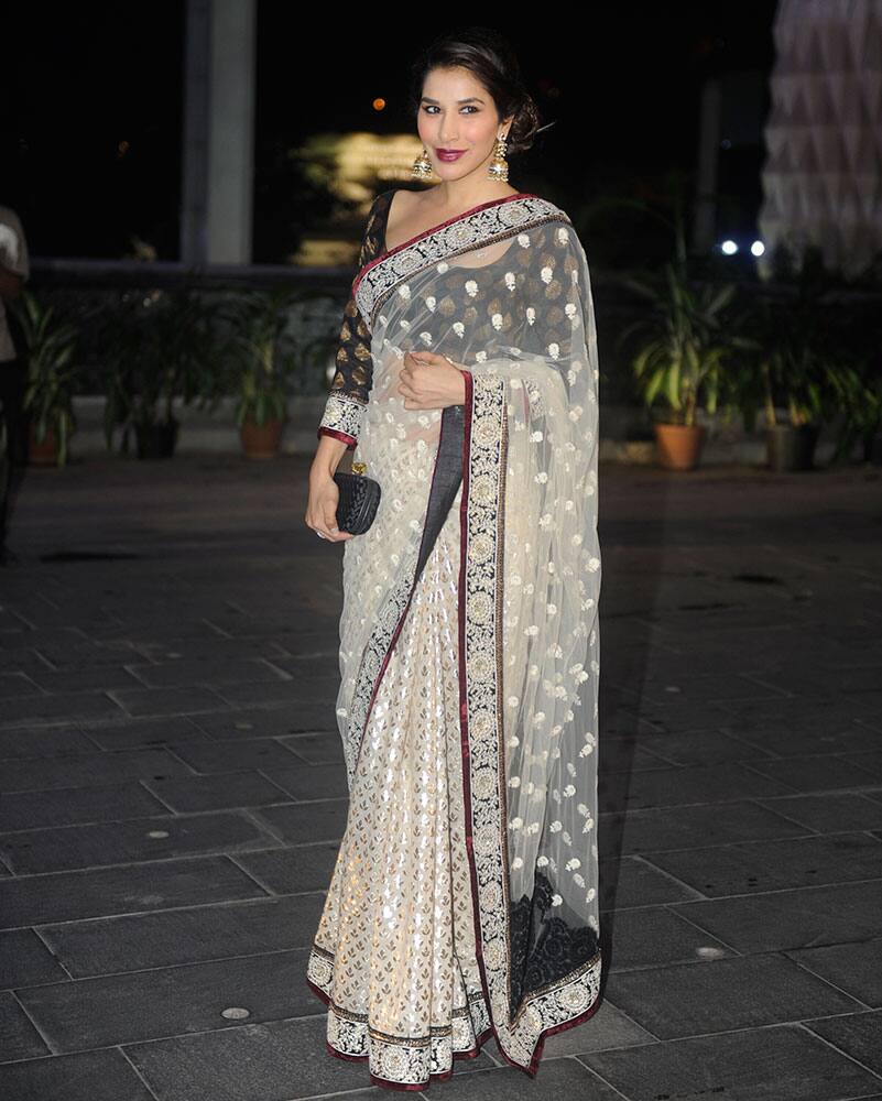 Sophie Chaudhary during the Shirin Morani and Udhay Ali's marriage reception in Mumbai. -dna