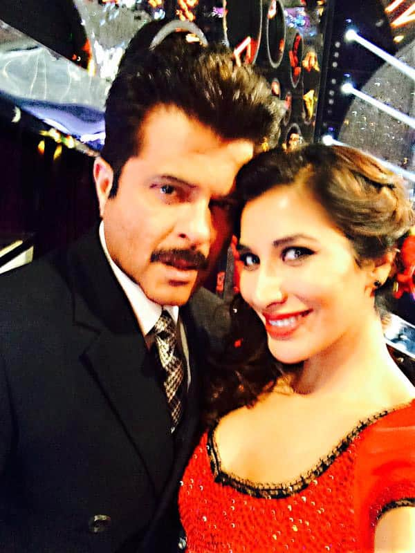 SOPHIE CHOUDRY ‏:- Happy b'day to the ever young, fit & fabulous @AnilKapoor .. May you stay that way 24/7 Much love!!  - Twitter