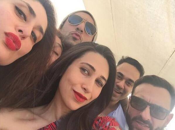 Kareena Kapoor Khan ‏:- here is Kareena's christmas selfie with Saif, Karisma and cousins.  - Twitter