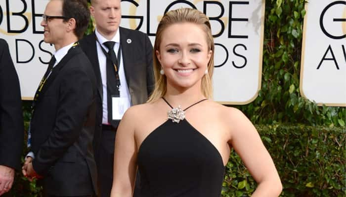 Hayden Panettiere debuts baby girl