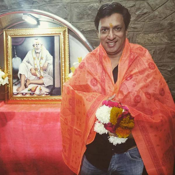 Madhur Bhandarkar ‏:- Had  great darshan at #shirdi.Om sai Ram. - Twitter