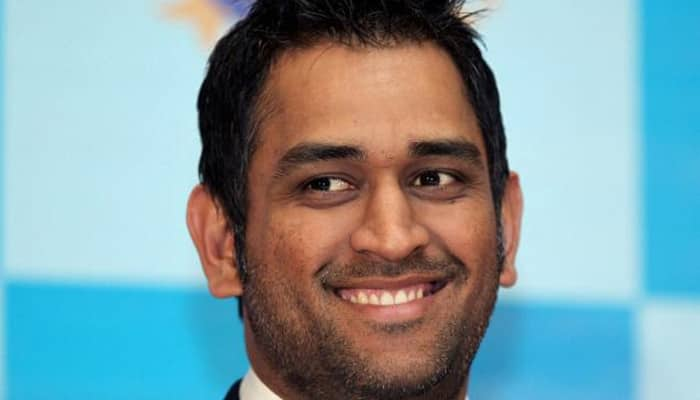 MS Dhoni you will be missed, says B-Town