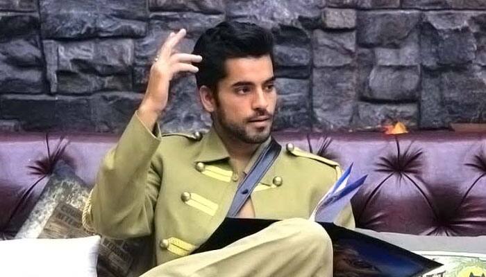 &#039;Bigg Boss 8&#039;: Gautam Gulati&#039;s kissing picture goes viral?