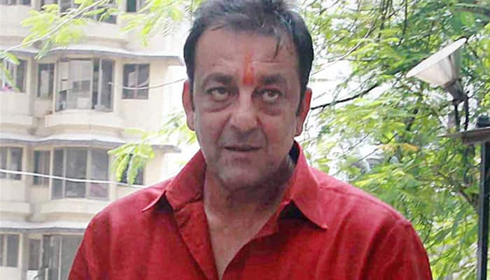 Sanjay Dutt celebrates New Year with wife, celebs