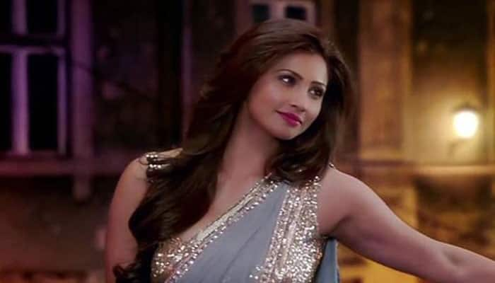 Daisy Shah to turn showstopper for Rohit Verma&#039;s show