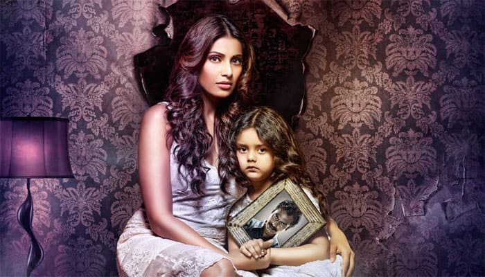 'Aatma' was the fifth in Bipasha’s career in horror genre. For obvious reasons this movie was highly anticipated. The movie starred critically acclaimed actor Nawazuddin Siddiqui who played the role of Bipasha’s husband.