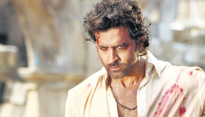 Rustic and muscular, Roshan was fantastic in this remake of the 1990 Amitabh Bachchan starrer. Not only was Hrithik looking fit as a fiddle, he also played the role of Vijay Dinanath Chauhan as powerfully as Big B had done in the original.
