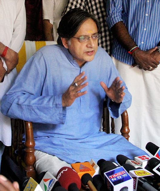 Congress MP Shashi Tharoor addressing a press meet in Guruvayoor.