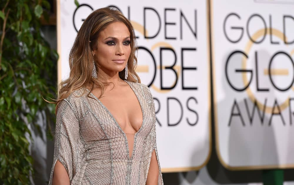 Jennifer Lopez arrives at the 72nd annual Golden Globe Awards.