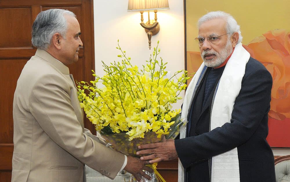Prime Minister Narendra Modi meets Governor of Arunachal Pradesh, Lt. Gen. (Retd.) Nirbhay Sharma in New Delhi.