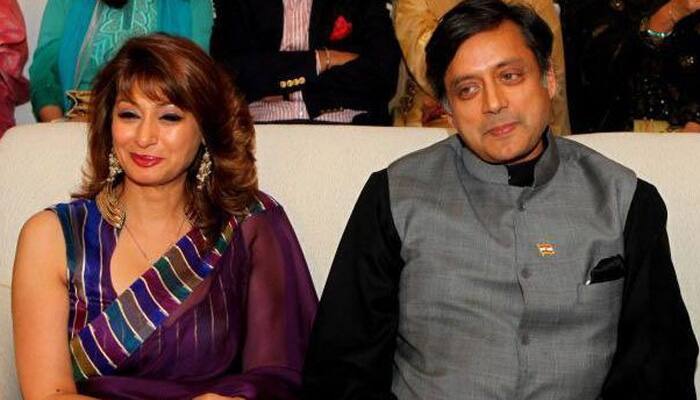 Delhi Police question crew of Air India flight on which Sunanda, Tharoor fought