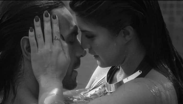 Watch: Arjun and Jacqueline&#039;s chemistry in &#039;Boond Boond&#039; from &#039;Roy&#039;!