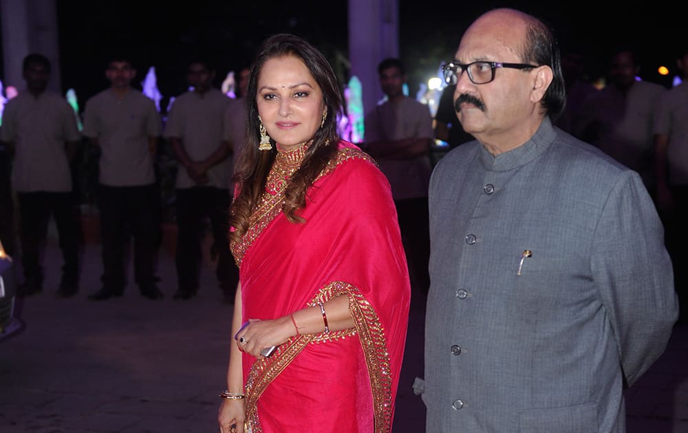 Jaya Prada and Amar Singh during the wedding reception of Kush and Taruna Agarwal at Sahara Star in Mumbai. DNA