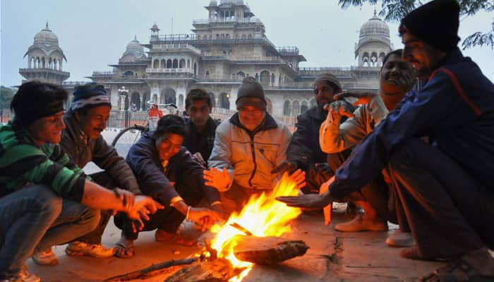 Cold spell continues in north India as weatherman hints at rain