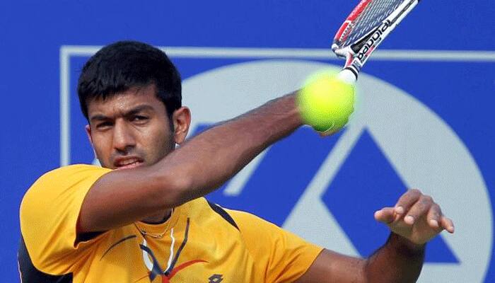 Bopanna through, Bhupathi out of Australian Open doubles