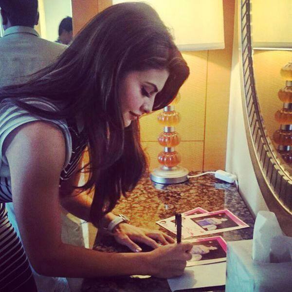 Thank you @SchollIND for the new velvet smooth express pedicure! Love love love!!!  - twitter@Asli_Jacqueline