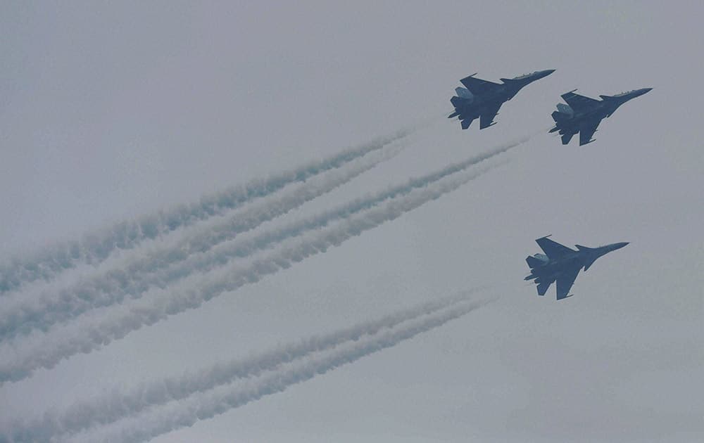 Fighter planes flying past during the 66th Republic Day parade at Rajpath in New Delhi.