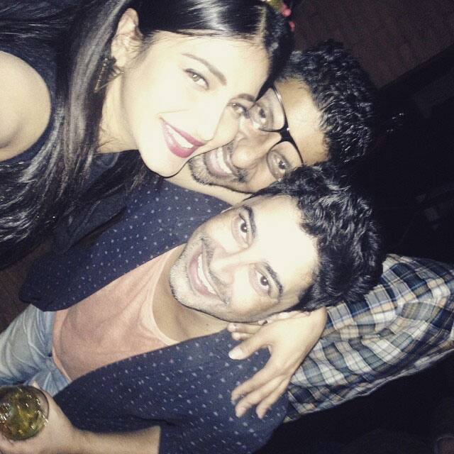 shruti haasan :- Such a lovelies !! @ryanstephen71 @ashesinwind -instagram