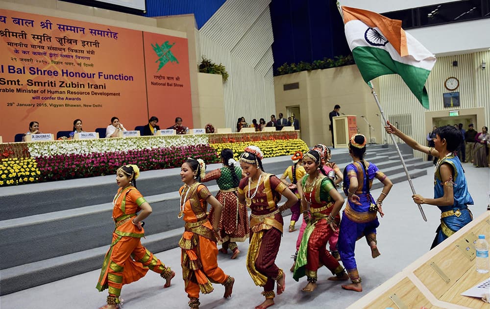 School children perform during presentation of National Bal Shree Honour 2011 & 2012 in New Delhi.