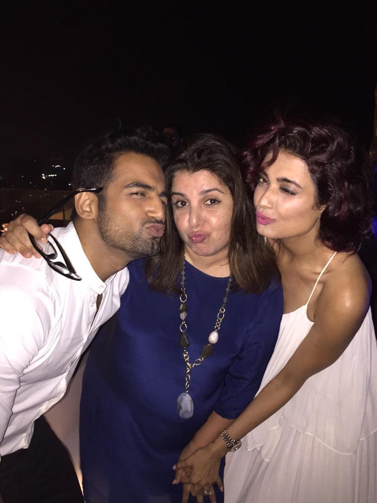 Farah Khan : UPMA !! #HallaBol party ..,  - twitter