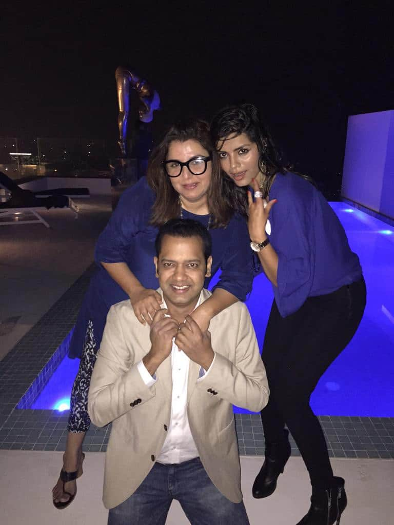 Farah Khan : Only rhea n chotu r missing @rahulmahajan n sonali  - twitter