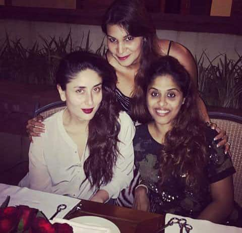 Kareena was spotted with friends -twitter