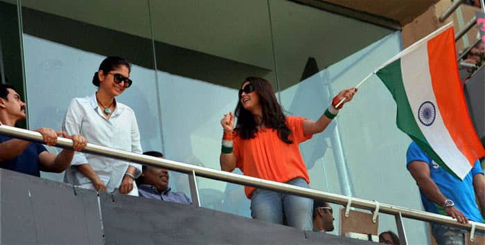 Aamir Khan, Kiran Rao watch Preity in full form.