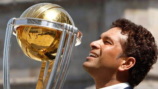 Sachin Tendulkar with 2011 Cricket World Cup. 