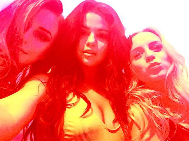 Selena Gomez ‏:- I'm better under your reflection..... I Want You To Know -instagram