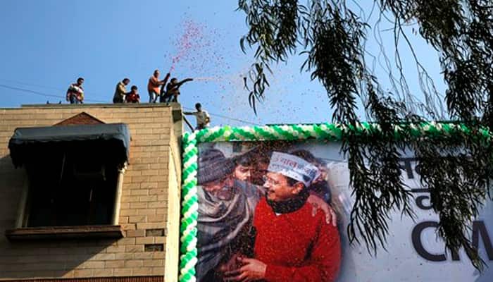 Arvind Kejriwal invites people for oath-taking ceremony