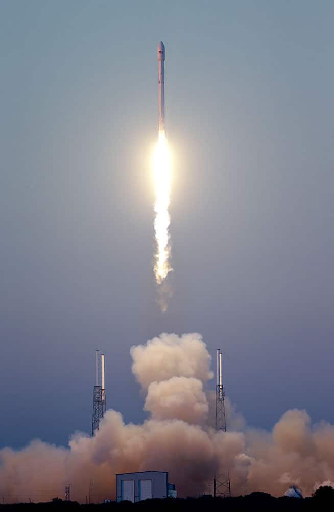 A Falcon 9 SpaceX rocket lifts off from launch complex 40 at the Cape Canaveral Air Force Station in Cape Canaveral, Fla.