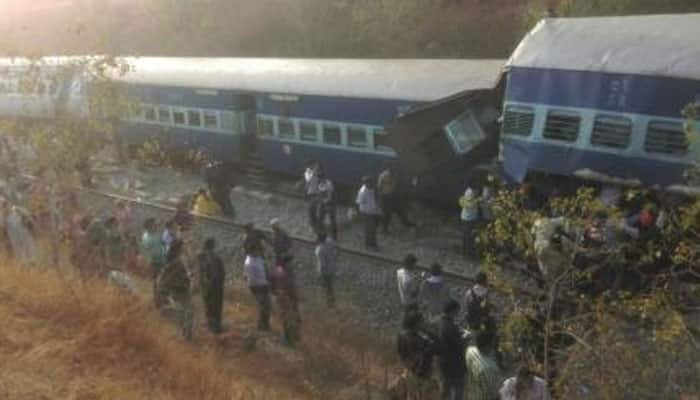 Bengaluru-Ernakulam train derails; 11 killed, over 60 injured