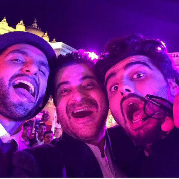 RANVEER, ARJUN IN PLAYFUL MOOD WITH SANJAY KAPOOR-twitter