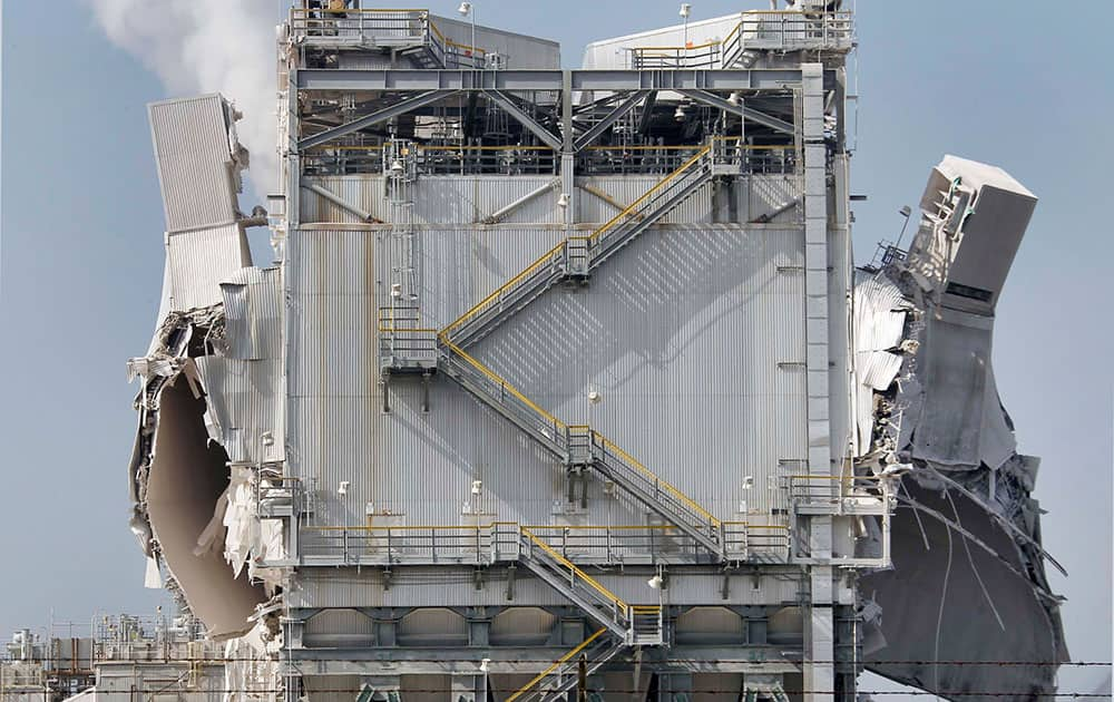 The ExxonMobil refinery is seen after an explosion in a gasoline processing unit at the facility, in Torrance, Calif.