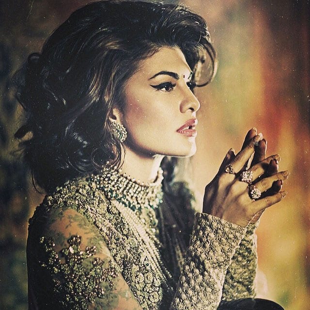 Jacqueline Fernandez :- Would you like you, if you met you?? #thoughtfortheday -instagram