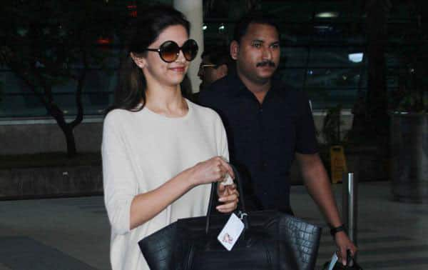 Deepika Padukone :- Deepika at Santacruz airport yesterday after finishing the #Tamasha Delhi schedule. -twitter
