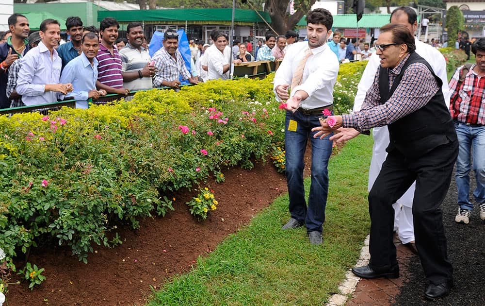 Dharmendra (R) during the Attilia Sprinter Cup race at Mahalaxmi Race course in Mumbai. -DNA