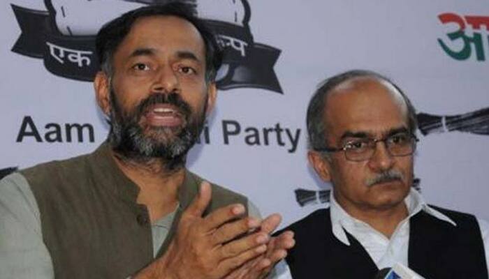 AAP sacks Bhushan, Yadav from PAC, rejects Arvind Kejriwal&#039;s resignation as convener