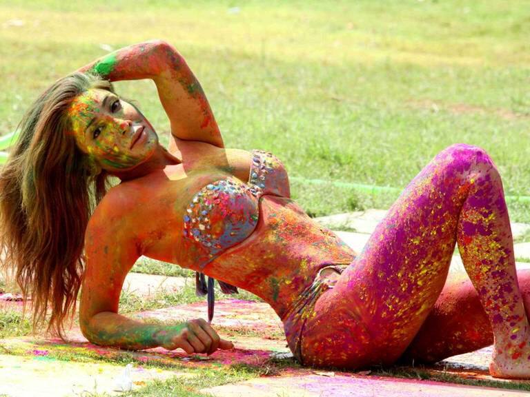 #SofiaHayat #Holi Photoshoot @sofiahayat  -twitter
