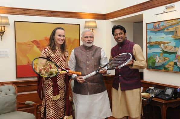 Narendra Modi : It was wonderful meeting you @mhingis & @Leander! - twitter